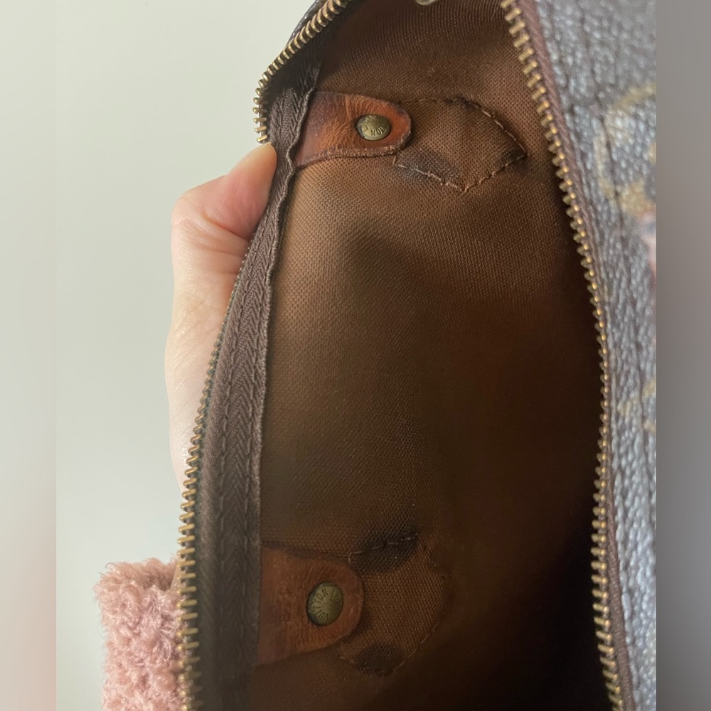 Vintage Louis Vuitton Speedy - Picture 12 of 15